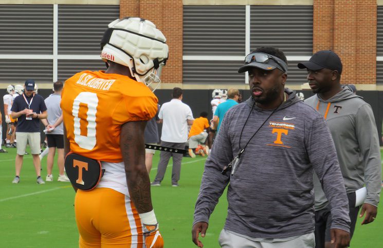 Tennessee Football Tim Banks Doneiko Slaughter