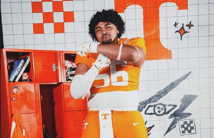 Tennessee Football Lands Blue Chip Offensive Lineman Douglas Utu | Rocky  Top Insider