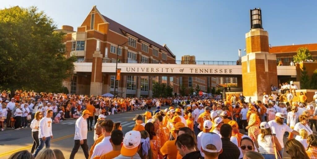 Best bets for Tennessee vs. Syracuse.