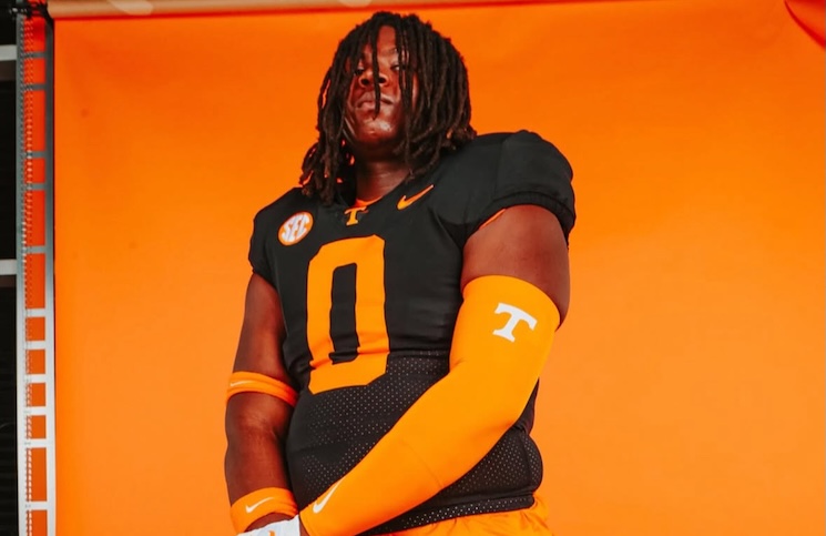 Nic’Quayvion “Nuk” Simmons