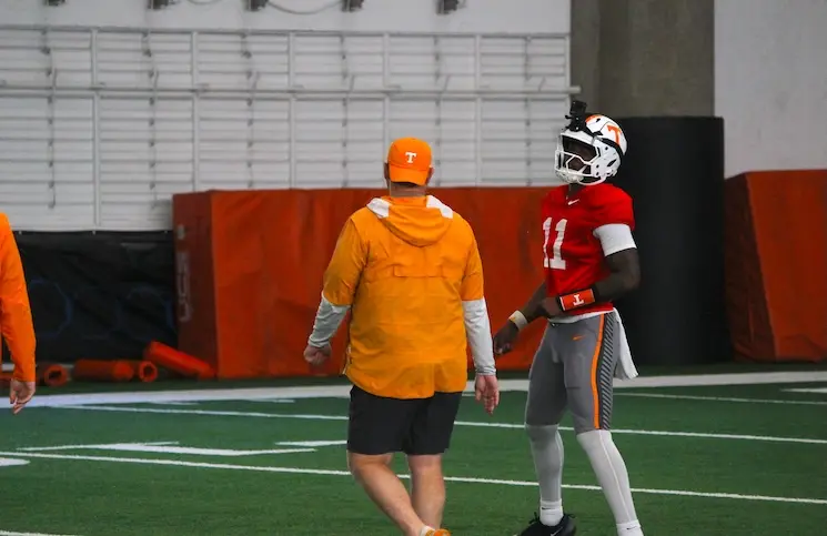 tennessee football quarterback