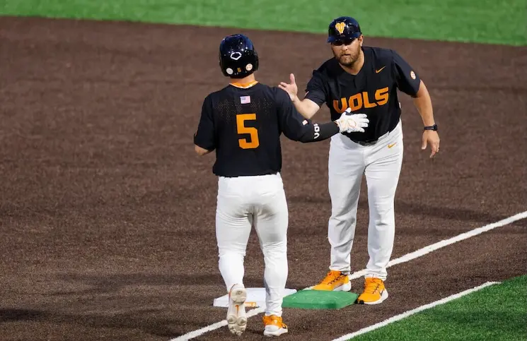 Tennessee Baseball Dark Mode